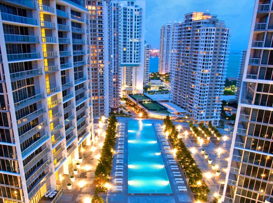 Sky-high Comfort! 49th Floor With Panoramic Views Apartment *