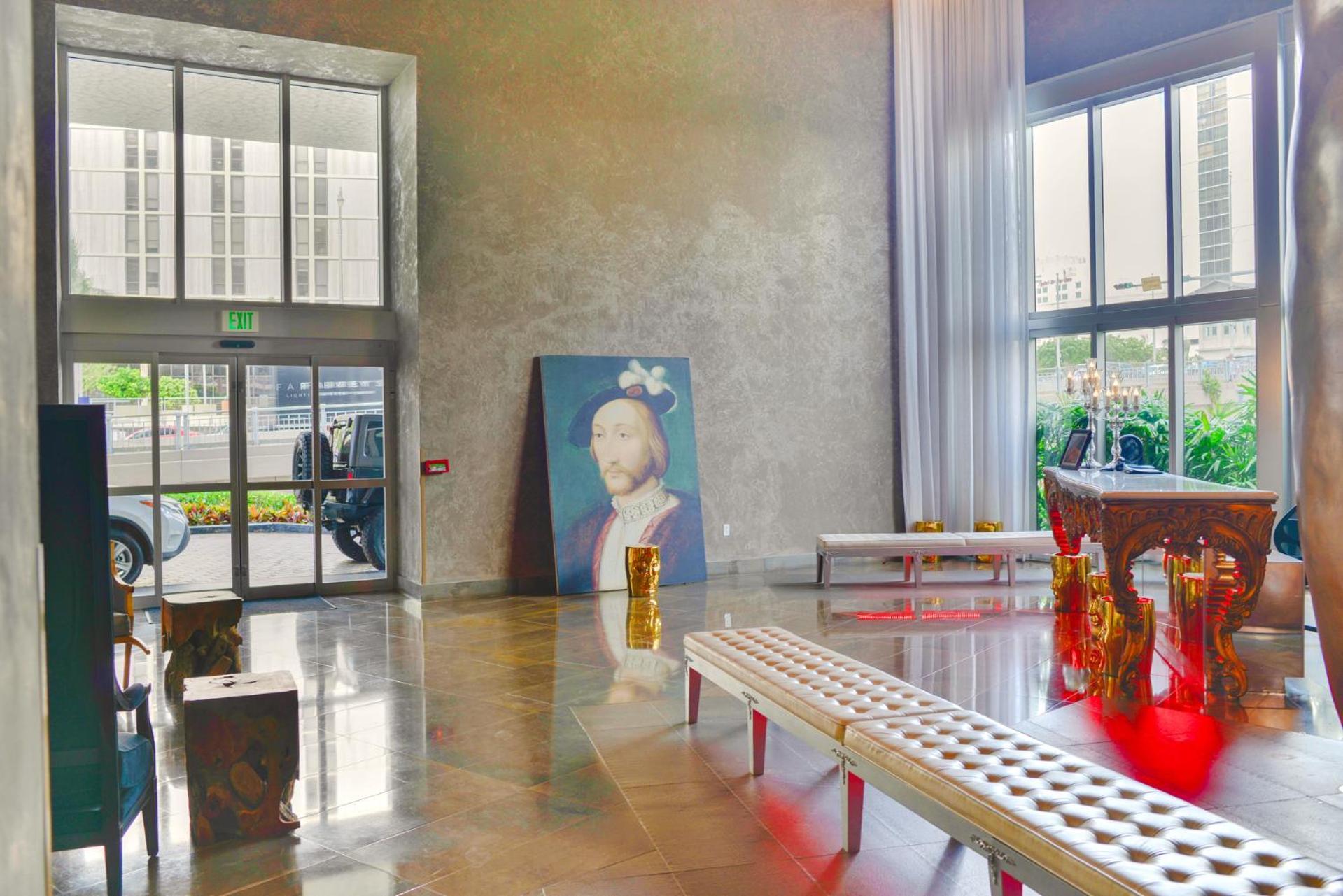 Sky-high Comfort! 49th Floor With Panoramic Views Apartment *