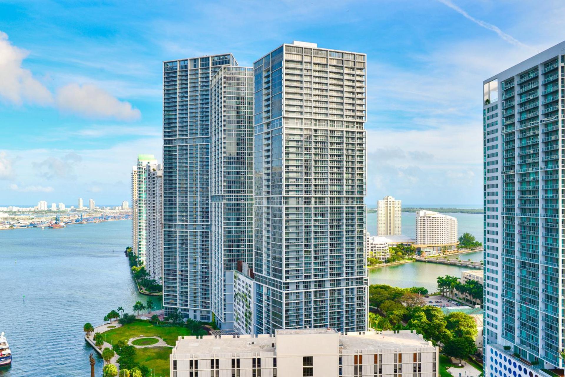 Sky-high Comfort! 49th Floor With Panoramic Views Miami